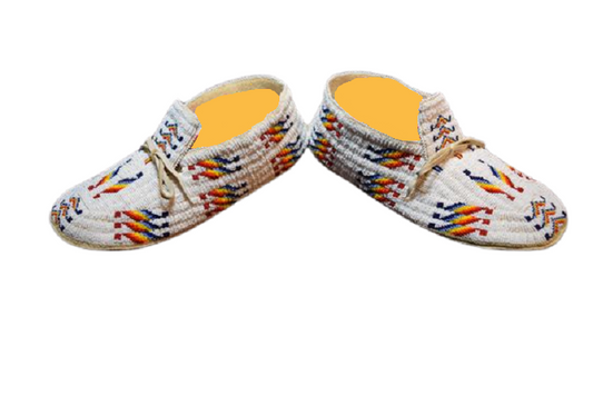 Old Native American Style Beaded Powwow Beaded Moccasin MC601