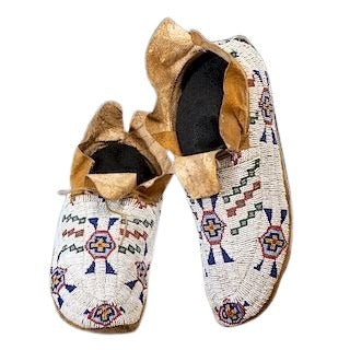 Old Native American Style Beaded Powwow Beaded Moccasin MC604