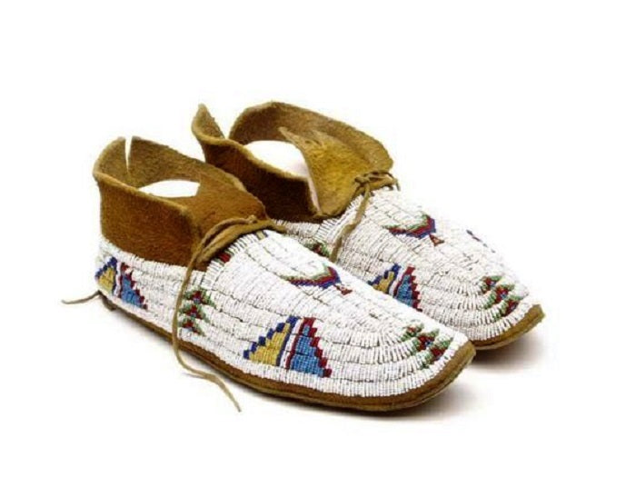 Old Native American Style Beaded Powwow Beaded Moccasin MC644