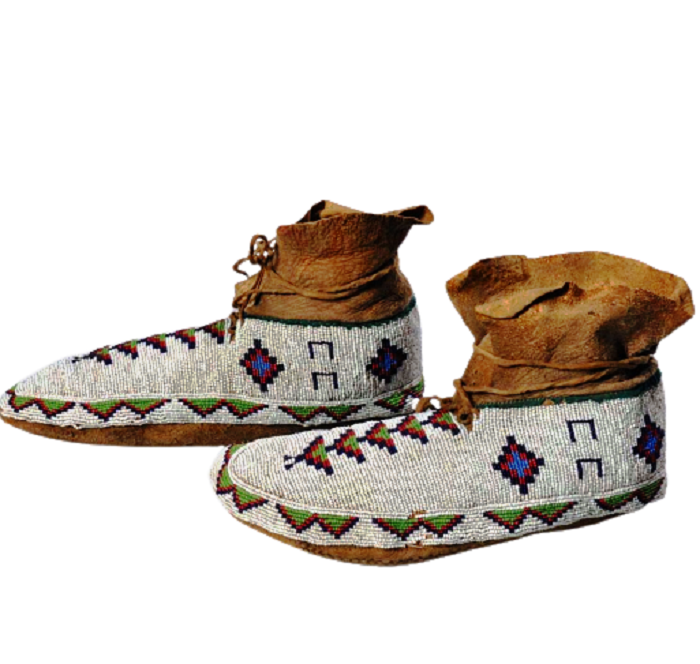 Old Native American Style Beaded Powwow Beaded Moccasin MC651