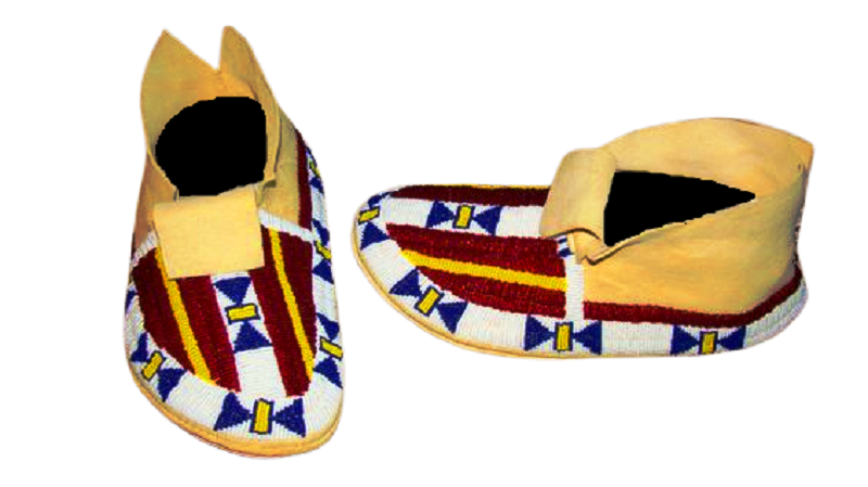 Old Native American Style Beaded Powwow Beaded Moccasin MC659