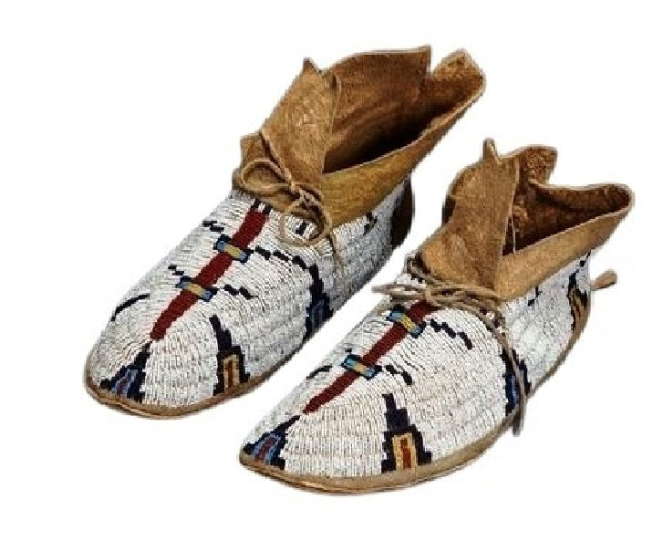 Old Native American Style Beaded Powwow Beaded Moccasin MC667